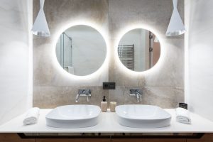 4 Benefits of Getting A Custom Mirror Made For You